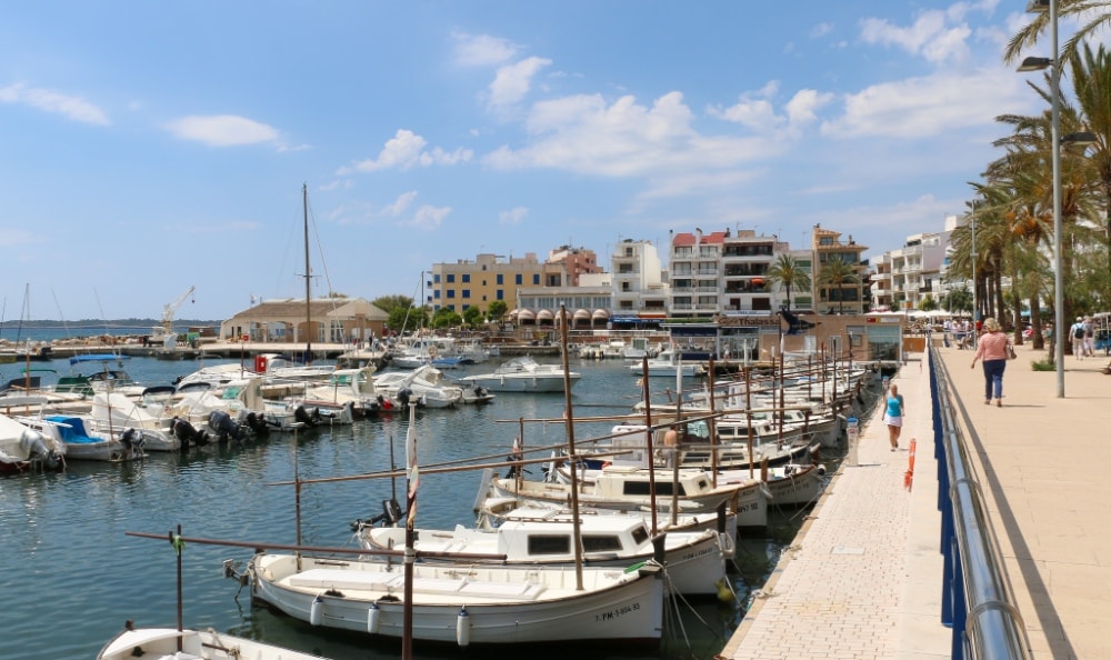 Cala Millor property market, harbor.