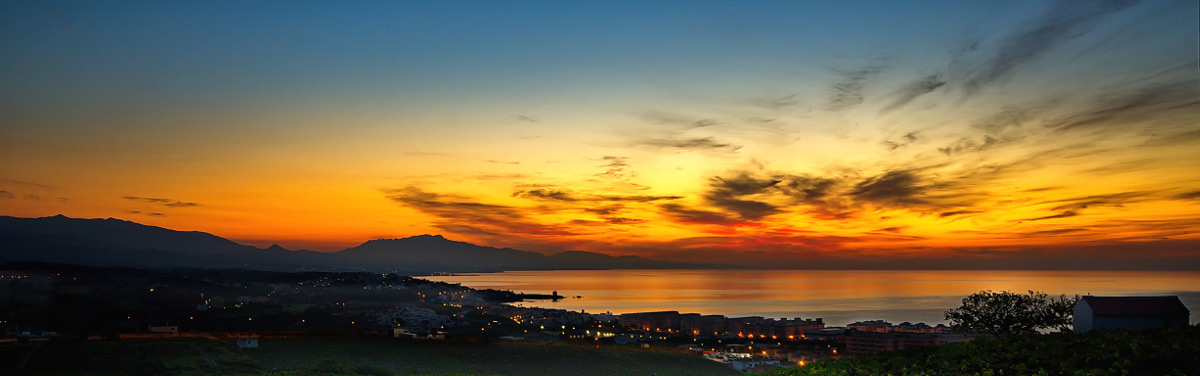 Beautiful sunset over Estepona West property setting.