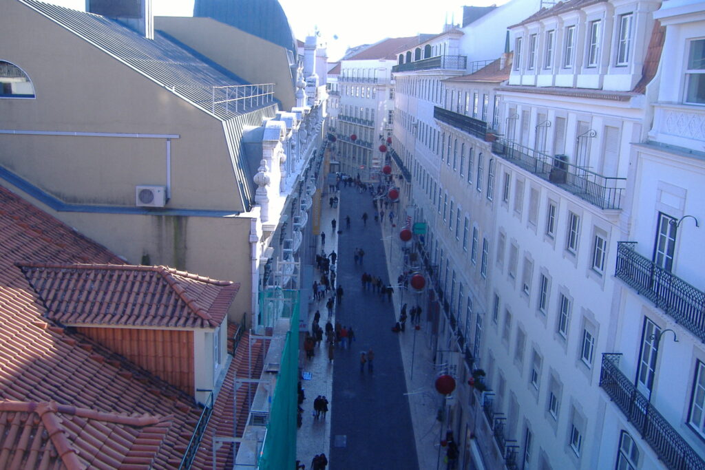 Rua de compras no Chiado